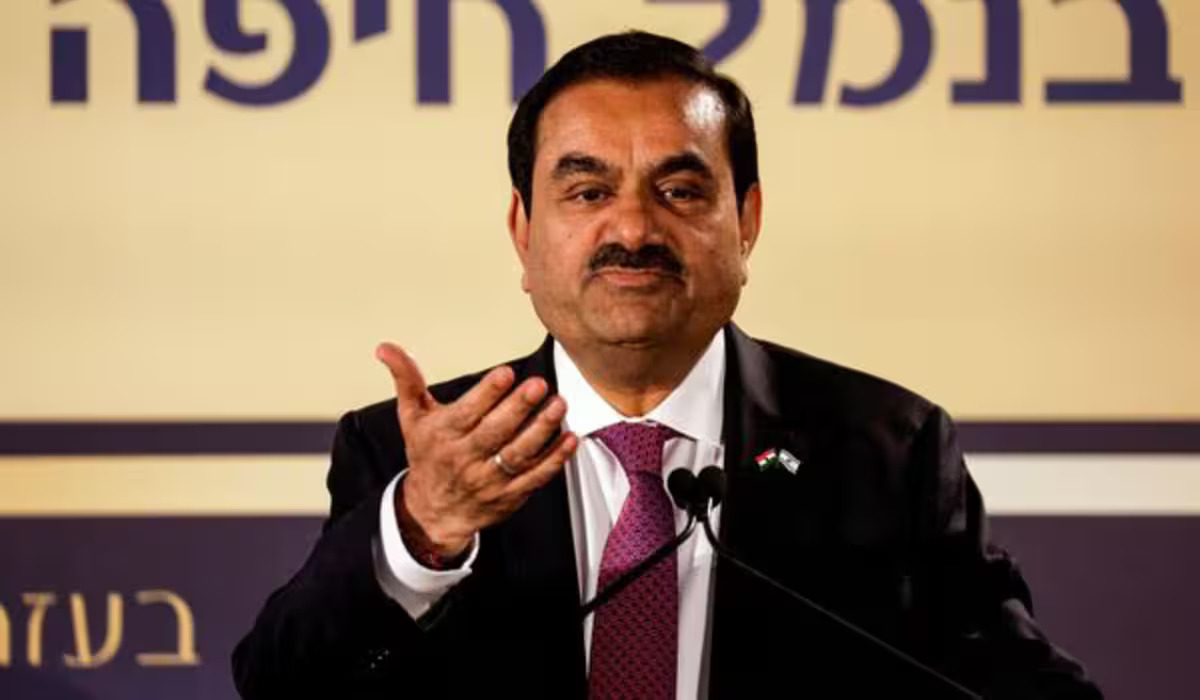Gautam Adani पर लगे आरोपों में आंध्र प्रदेश के अधिकारी की भूमिका, क्यों चुप हैं नेता?