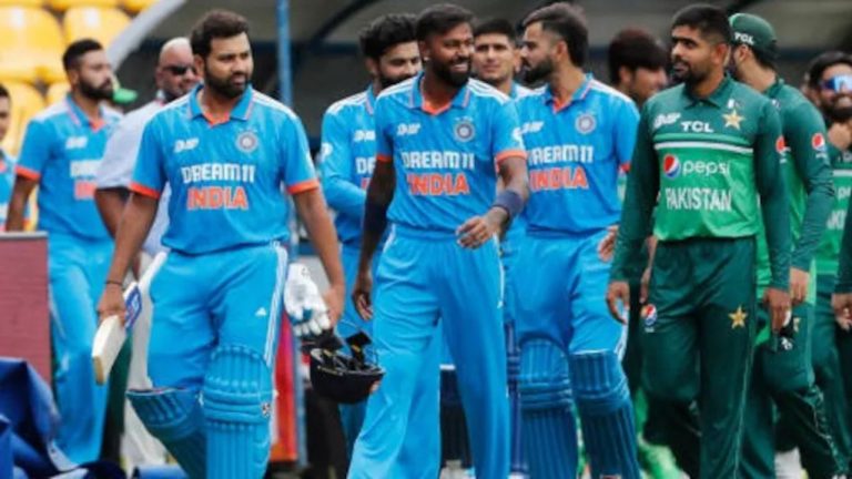 IND vs PAK: क्या आप भी चैंपियंस ट्रॉफी देखने पाकिस्तान जाना चाहते हैं? तो यह खबर आपके लिए है!