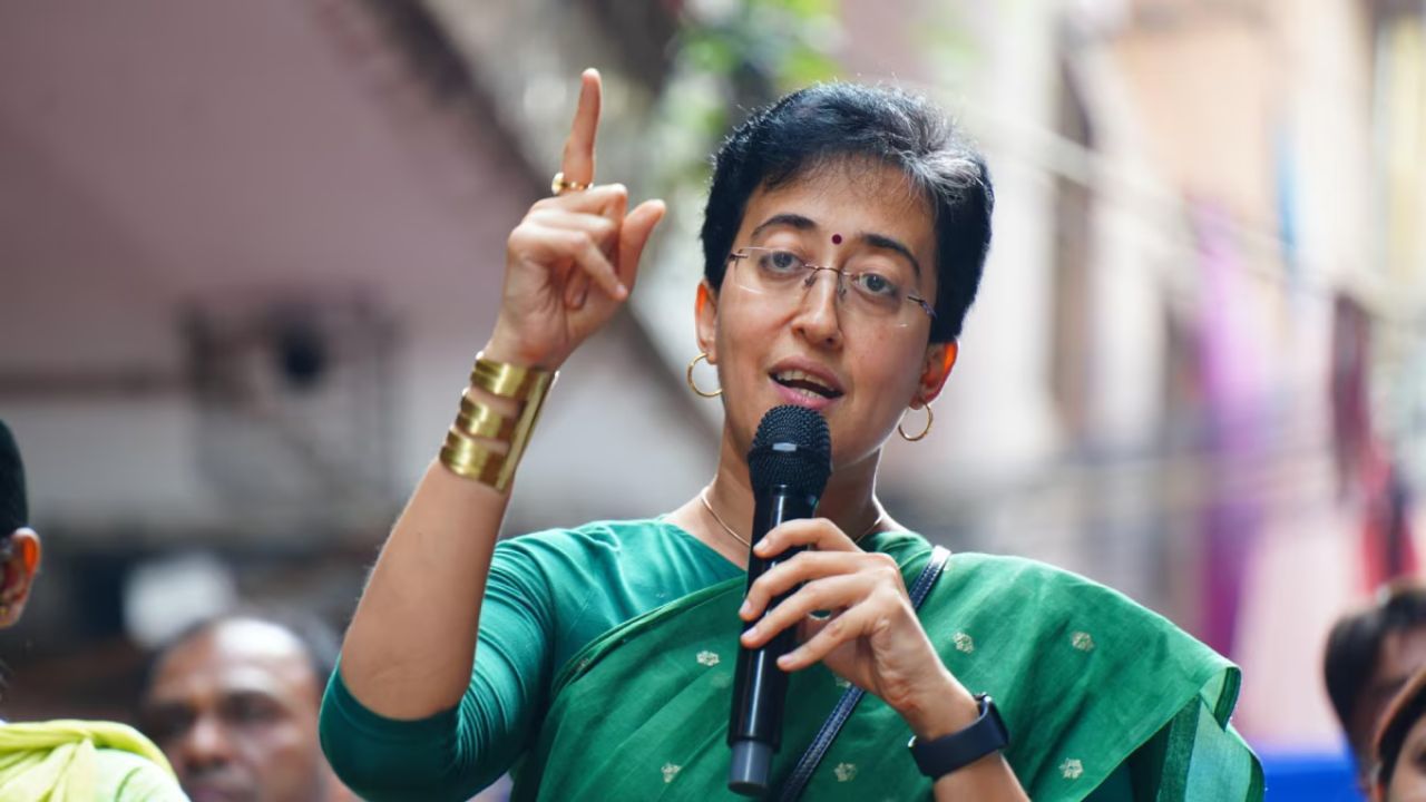 Delhi: नई दिल्ली नगर परिषद के नवनिर्वाचित सदस्यों का शपथ ग्रहण समारोह आज, मुख्यमंत्री आतिशी भी होंगी शामिल