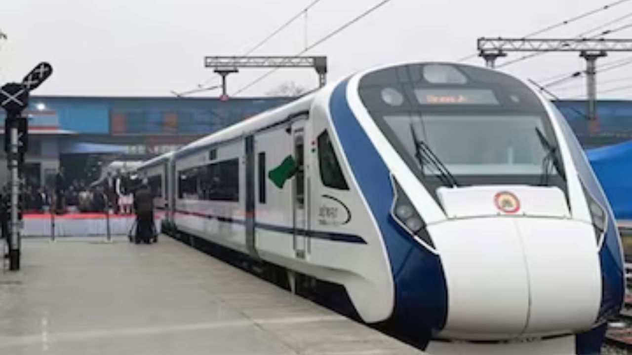 कर्नाटका मंत्री ने Vande Bharat train के समय में बदलाव की मांग की, यात्रियों और श्रद्धालुओं की सुविधाओं के लिए उठाया कदम