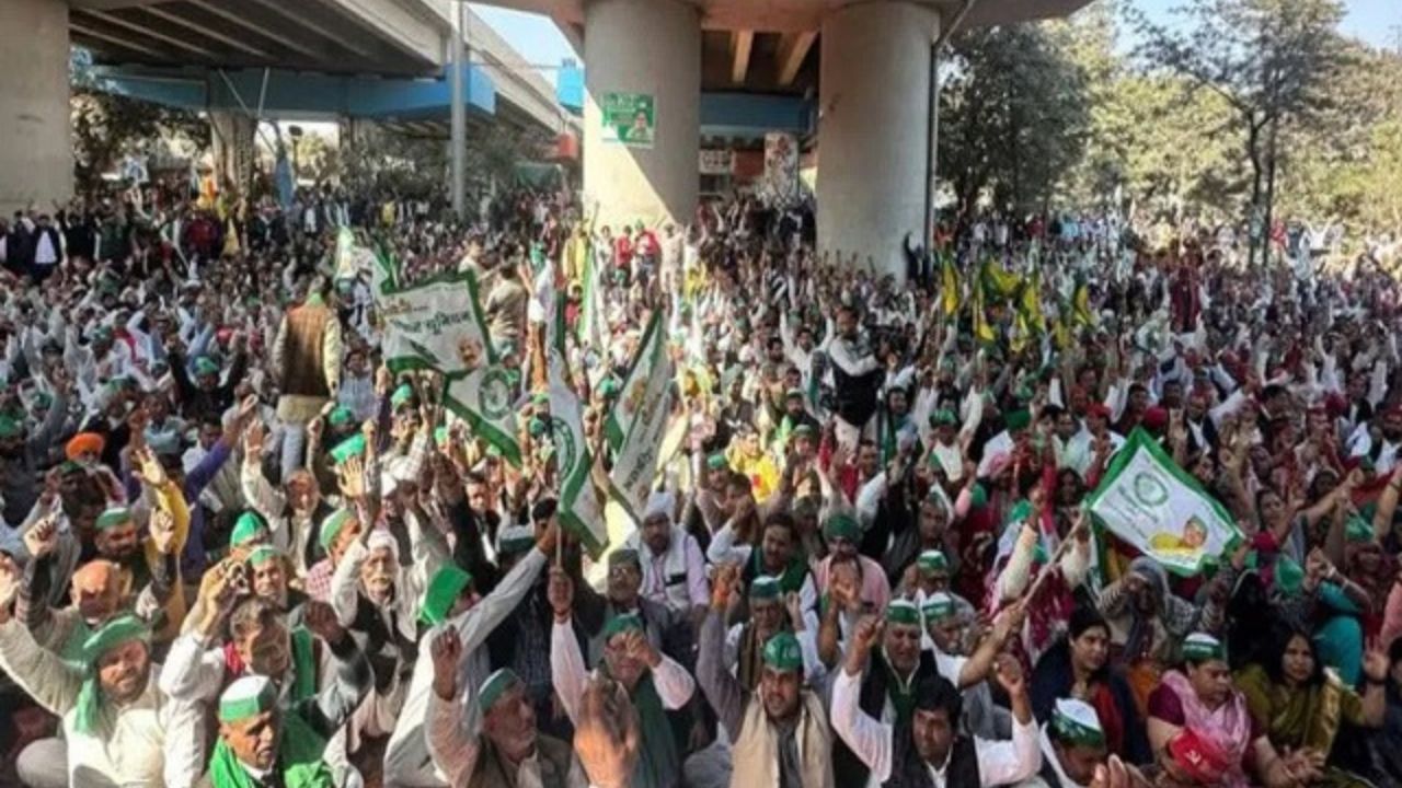 Farmers protest: ग्रेटर नोएडा में बढ़ी पुलिस कार्रवाई और सरकार पर दबाव