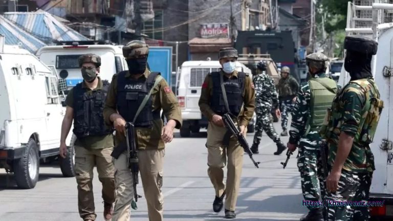 Jammu and Kashmir Security Arrangements: "गणतंत्र दिवस पर आतंकवादी हमले का अलर्ट! जम्मू और कश्मीर में हर गली-मोहल्ले में तैनात सैनिक, 20 जिलों में सुरक्षा बढ़ी"