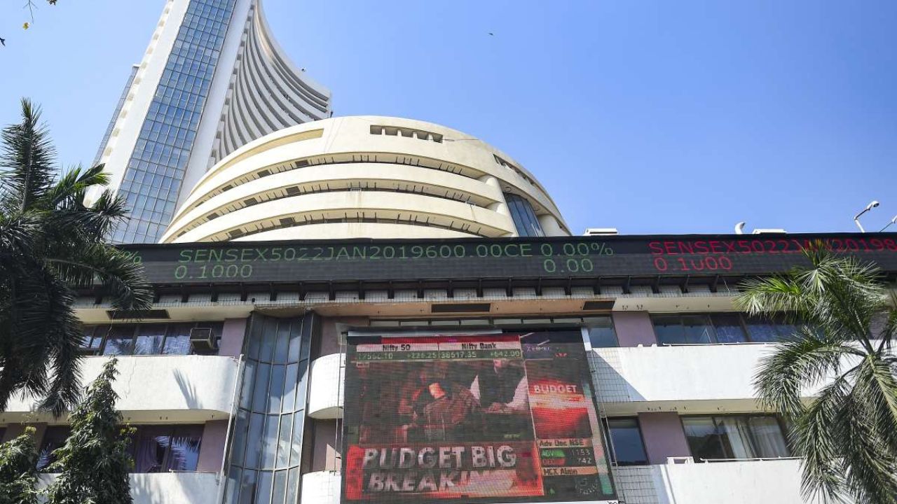 Stock market: सेंसेक्स की शीर्ष 10 कंपनियों में भारी गिरावट, निवेशकों को हुआ बड़ा नुकसान