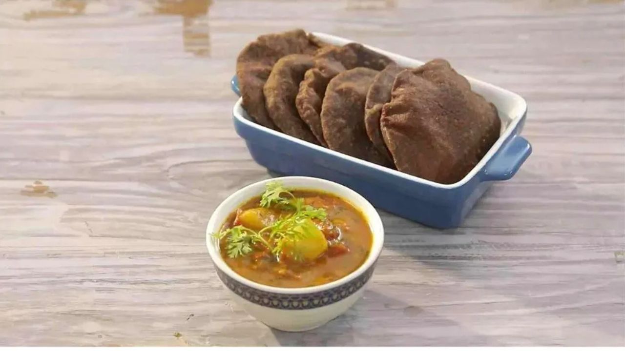 Buckwheat Puri recipe: व्रत में खाएं कुट्टू के आटे की नरम और फूली पूरी, जानें आसान रेसिपी