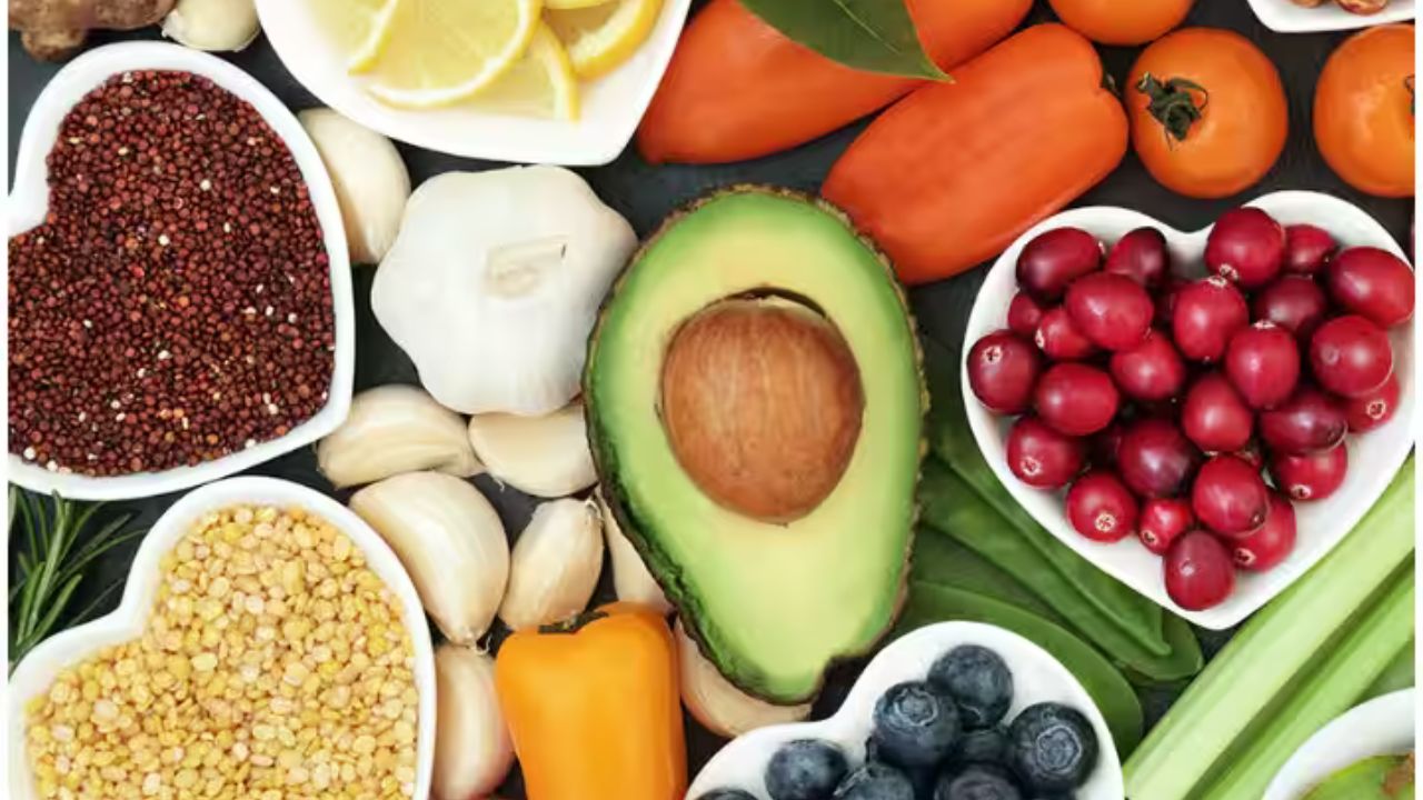 Vitamin B12 से भरपूर शाकाहारी खाद्य पदार्थ, स्वास्थ्य के लिए महत्वपूर्ण पौष्टिक विकल्प