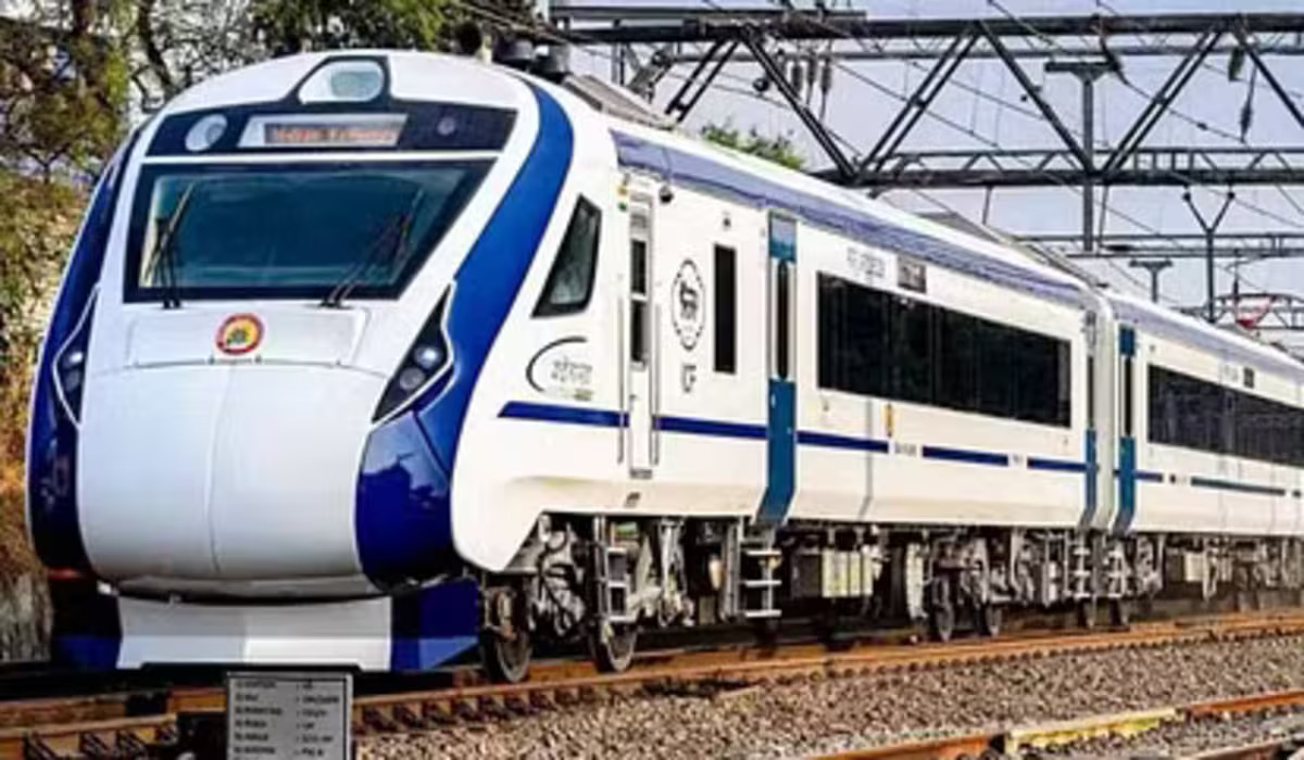 Vande bharat train में शाकाहारी भोजन की व्यवस्था, यात्रियों के लिए खुशखबरी