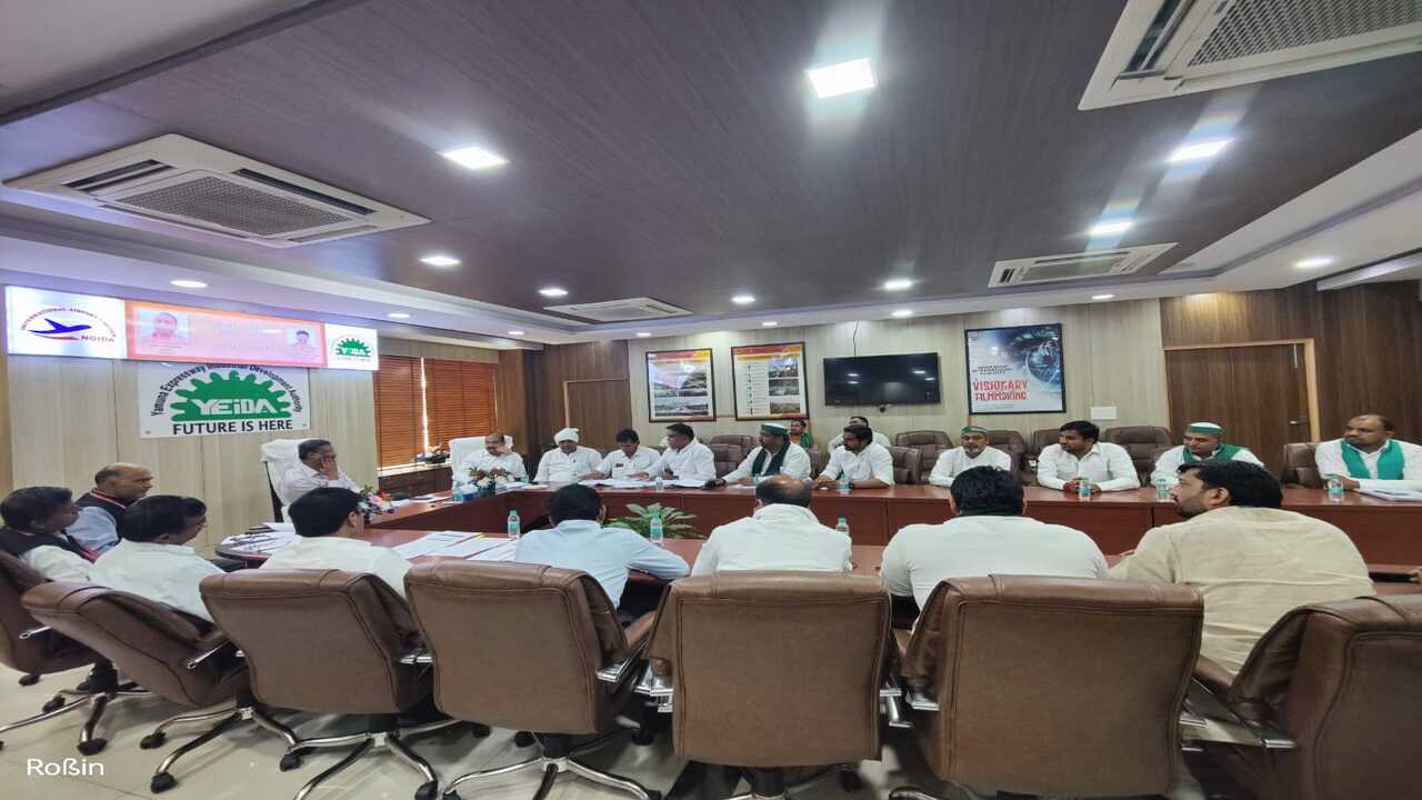 Yamuna Authority में हाई लेवल मीटिंग: 10% भूखंड और नए भूमि अधिग्रहण कानून पर चर्चा
