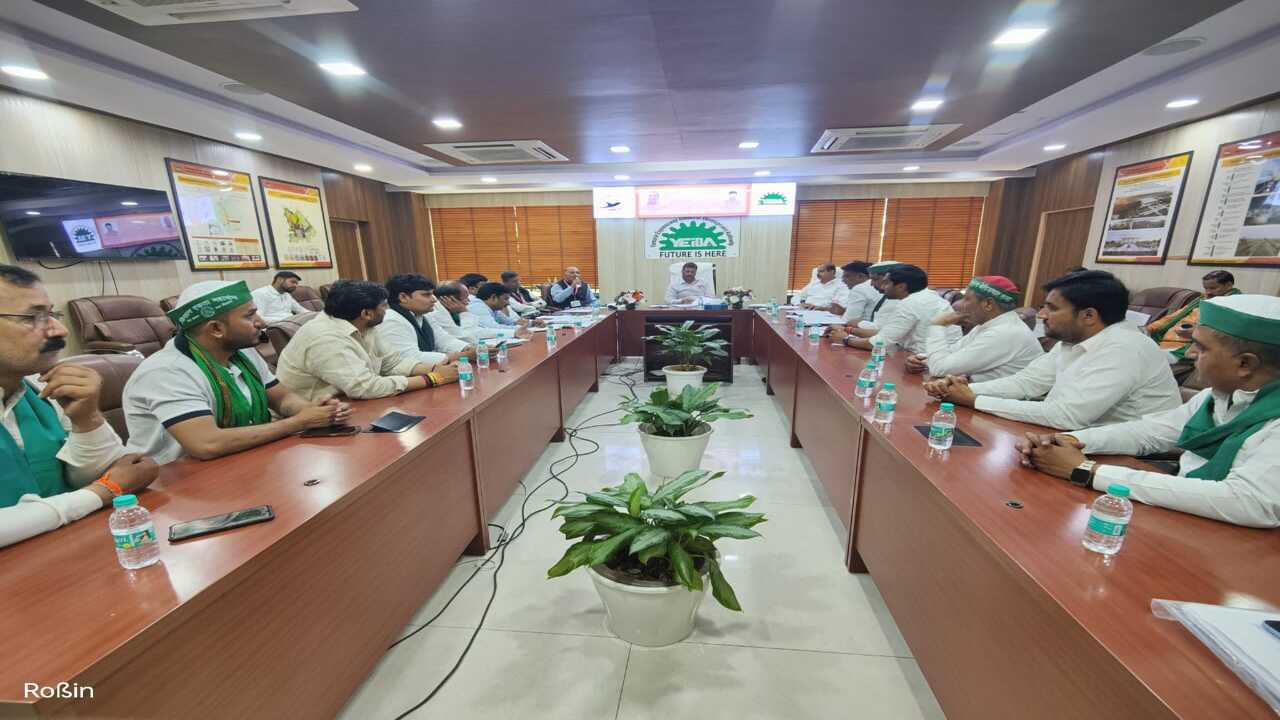 Yamuna Authority में हाई लेवल मीटिंग: 10% भूखंड और नए भूमि अधिग्रहण कानून पर चर्चा