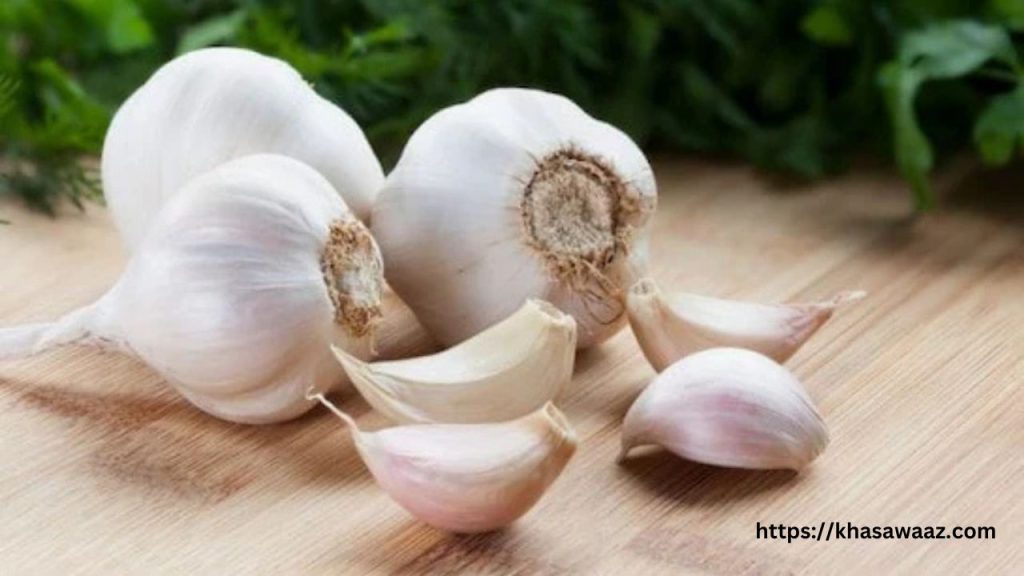 Benefits of eating garlic: जानें कैसे ये आपके स्वास्थ्य के लिए फायदेमंद हो सकता है