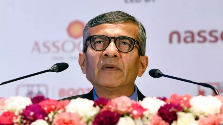 Defense Secretary: आतंकवाद के खिलाफ कार्रवाई में भारत का सख्त रुख