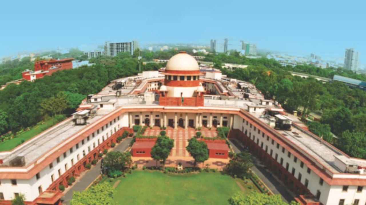 Supreme Court का बड़ा बयान: 'Aaya Ram, Gaya Ram' में महाराष्ट्र सबसे आगे!