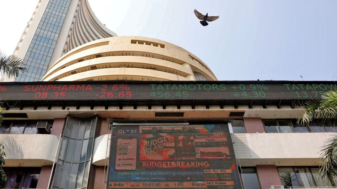 Stock Market: भारतीय शेयर बाजार में हल्की बढ़त, सेंसेक्स और निफ्टी में मामूली उछाल