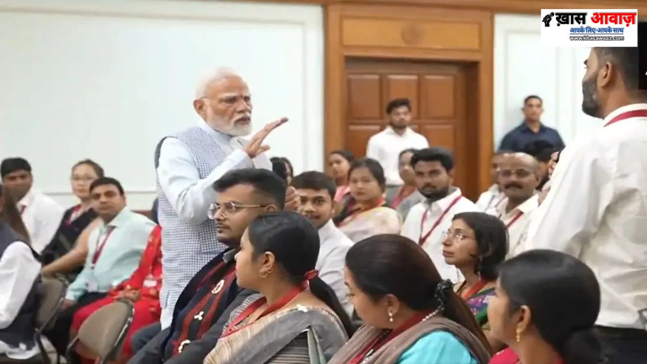 PM Modi बोले- ‘इनकम टैक्स वाले नहीं आएंगे’, हंसी से गूंजा PM आवास
