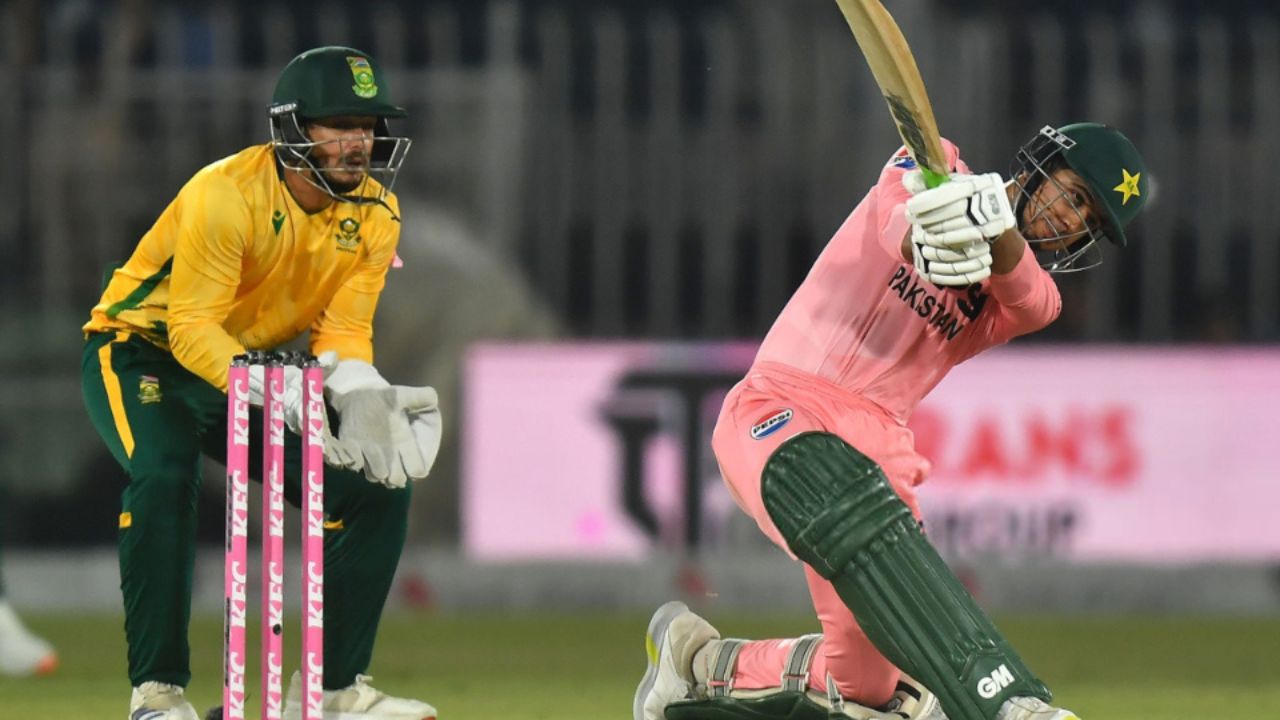 PAK vs SA, 1st T20I: पाकिस्तान की जमीन पर साउथ अफ्रीका का धमाका, 55 रन से दर्ज की ऐतिहासिक जीत