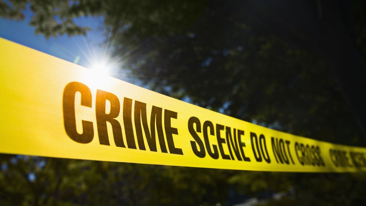 Ghaziabad Crime: गाजियाबाद बेगमाबाद में उधार के पैसे पर युवक पर लाठीचार्ज, सिर में 14 टांके लगे, आरोपी फरार