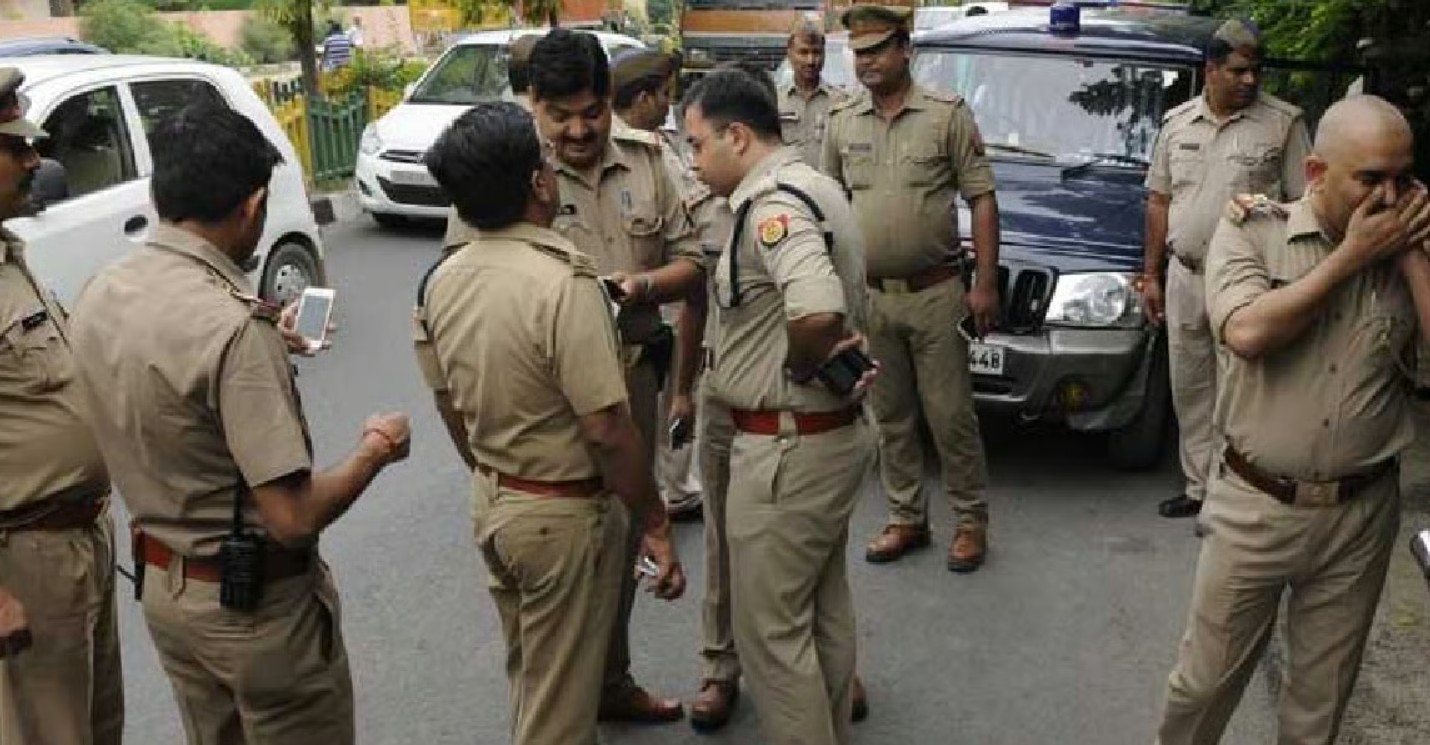 Noida News: 31 साल पुराना मनीऑर्डर गबन केस आखिर पहुंचा अंजाम पर नोएडा के पूर्व उप डाकपाल को तीन साल की सजा