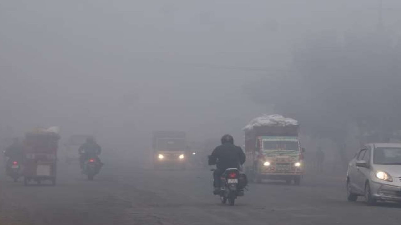 Ghaziabad AQI: गाजियाबाद हुआ ऑरेंज जोन में, तेज हवा से मिली प्रदूषण में थोड़ी राहत लेकिन खतरा अभी बरकरार