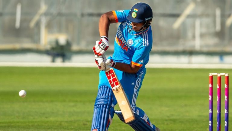 SMAT 2025: वैभव के धुआंधार खेल के बीच टीम को मिली हार, 14 साल का खिलाड़ी बना चर्चा का विषय